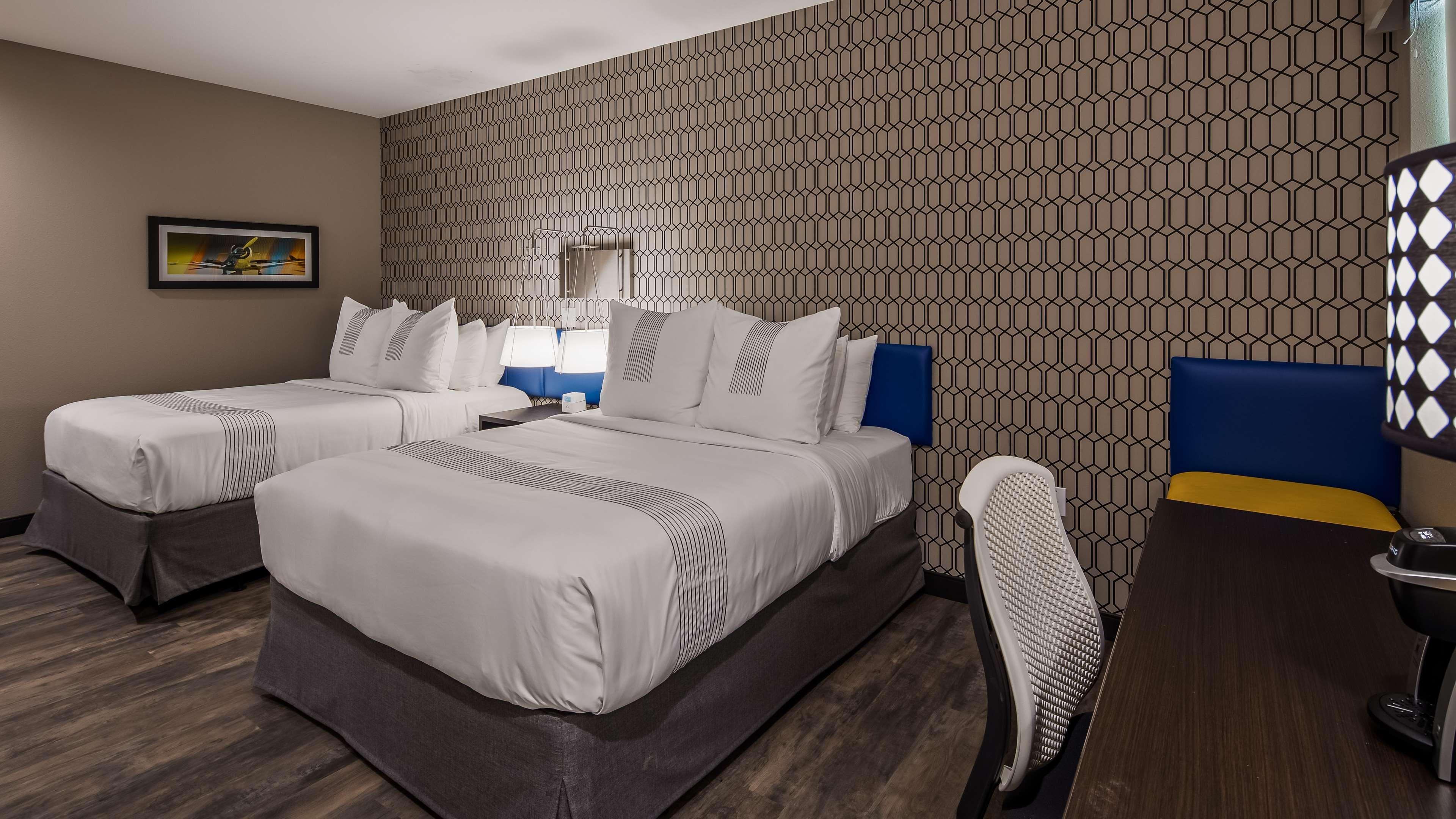 Glo Best Western Tulsa-Catoosa East Route 66 Eksteriør billede