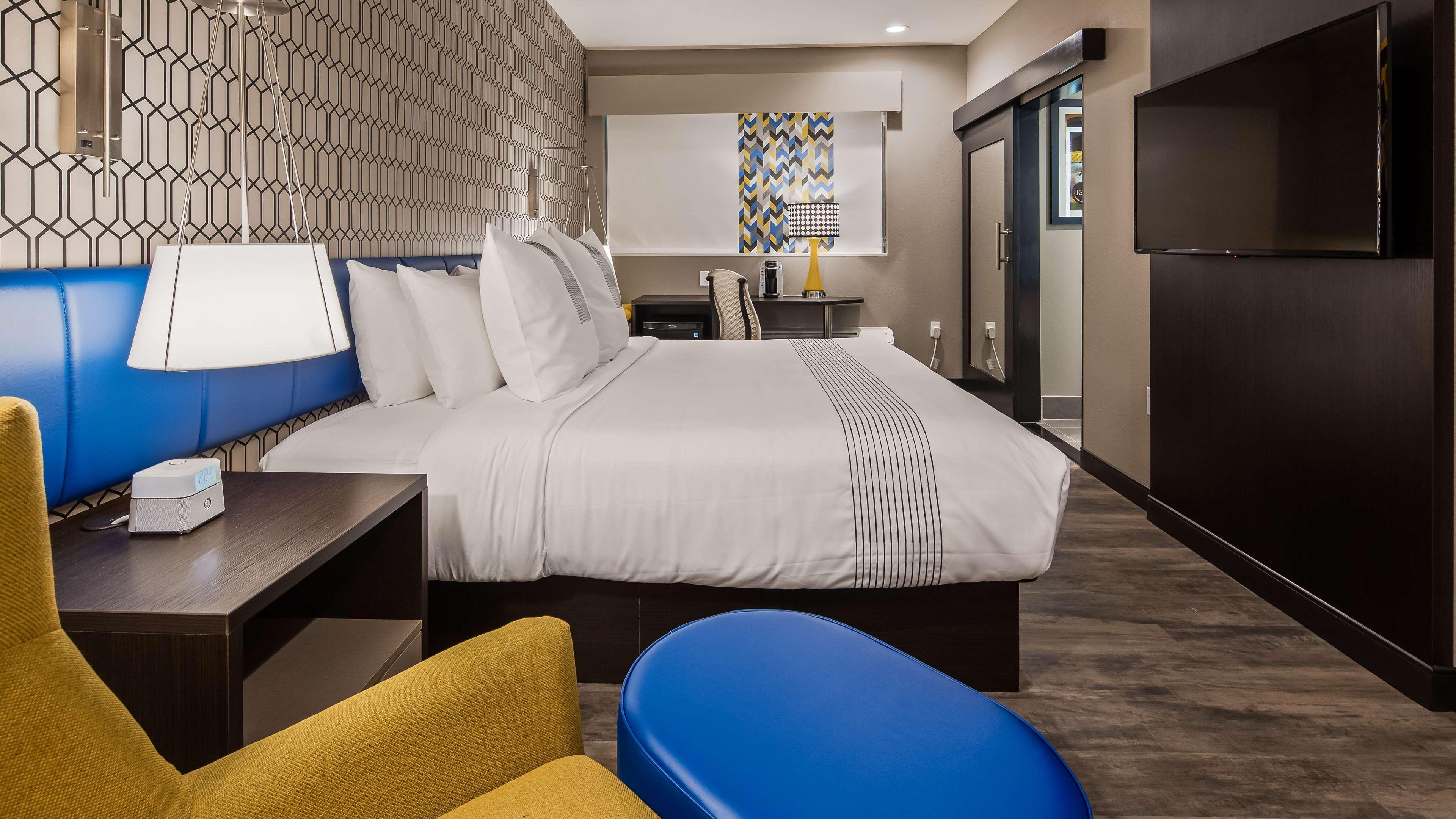Glo Best Western Tulsa-Catoosa East Route 66 Eksteriør billede