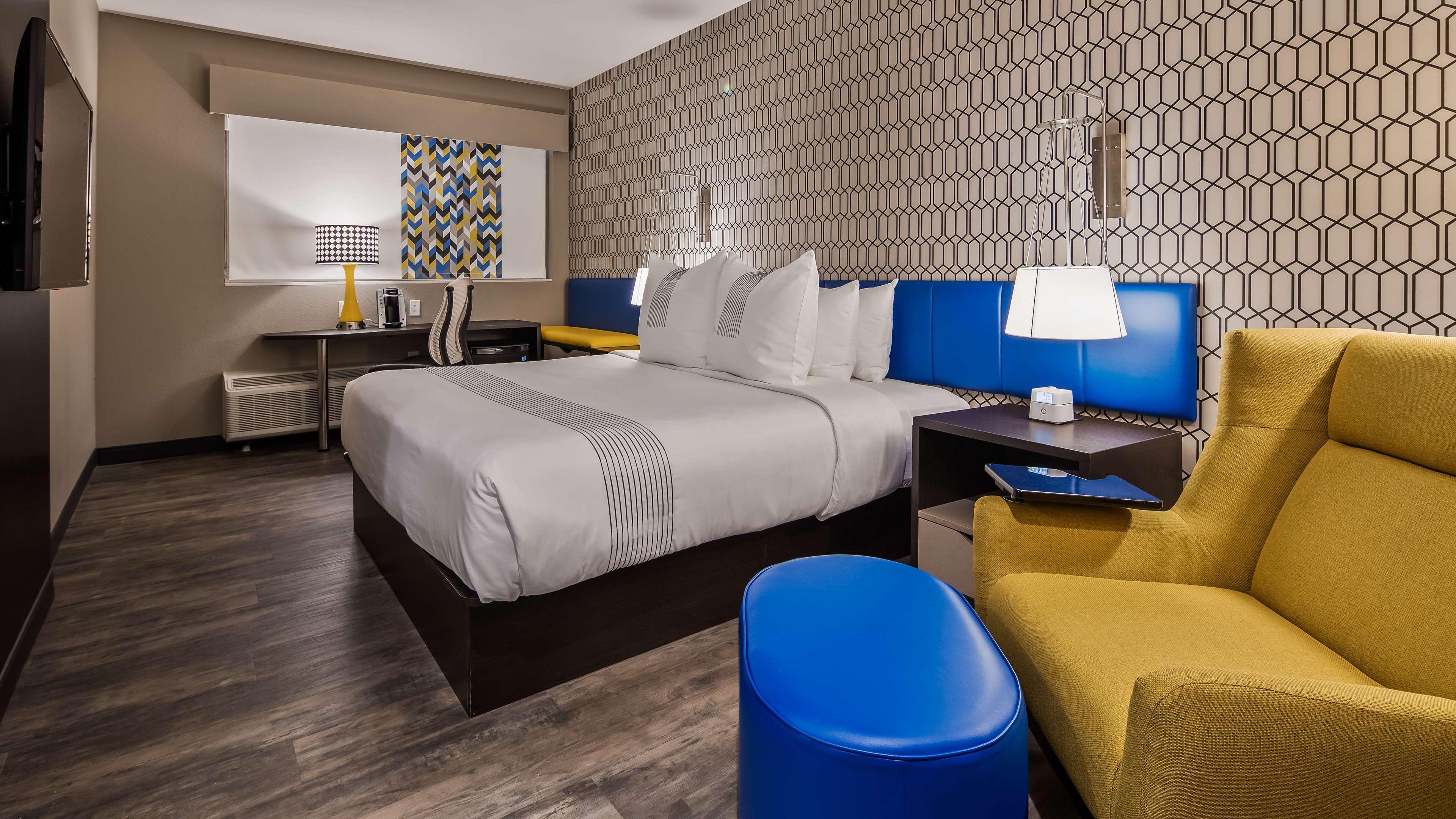 Glo Best Western Tulsa-Catoosa East Route 66 Eksteriør billede