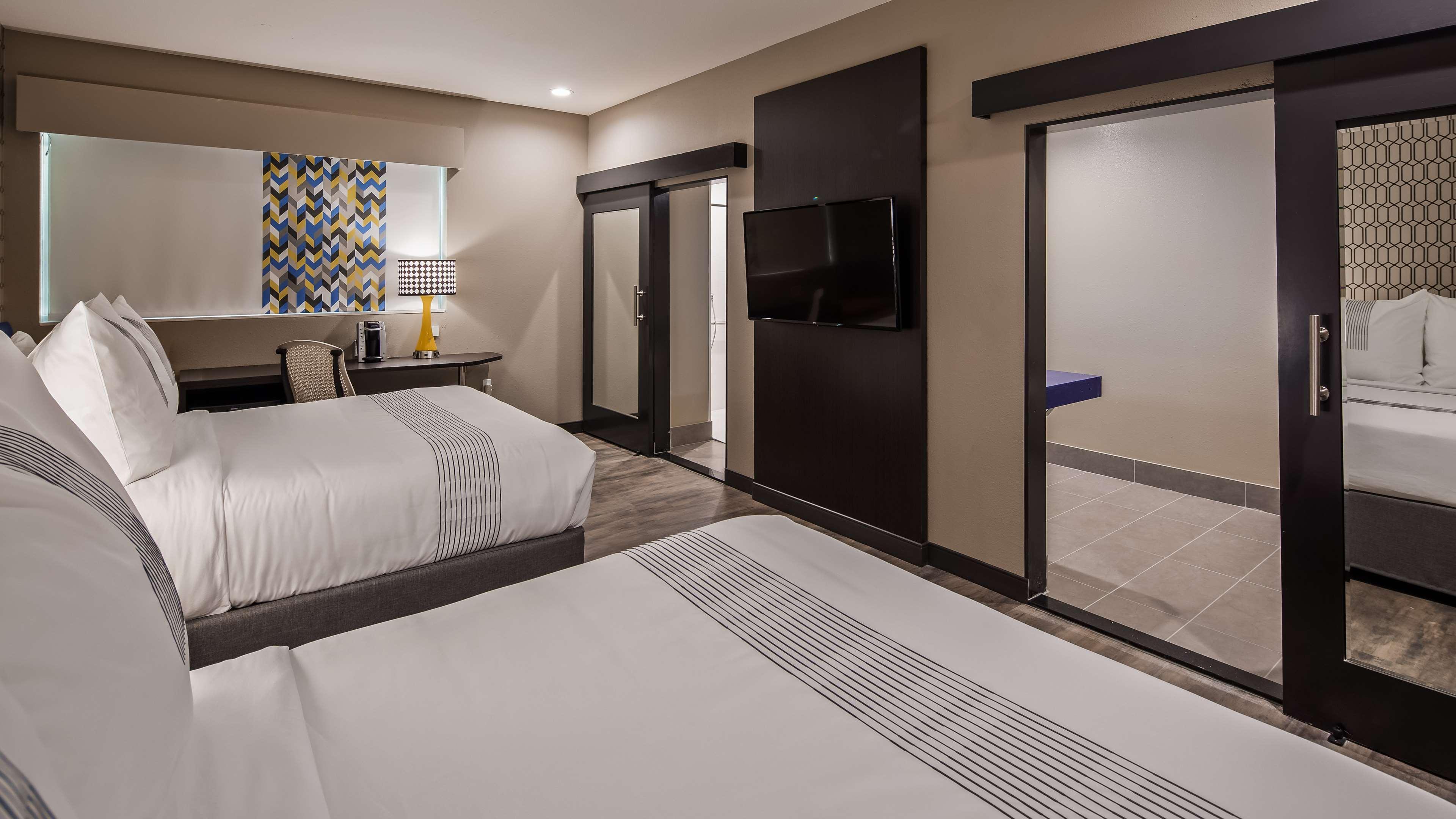 Glo Best Western Tulsa-Catoosa East Route 66 Eksteriør billede