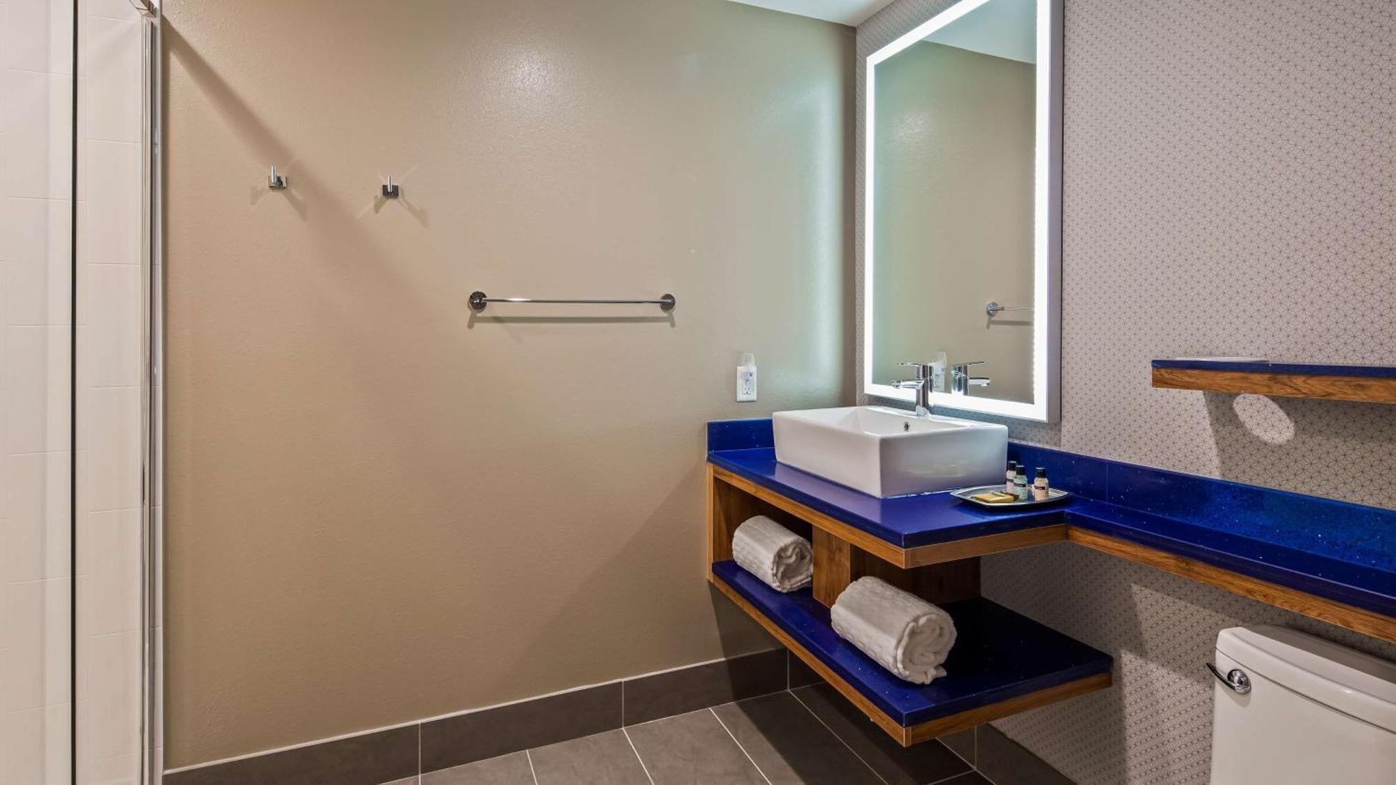 Glo Best Western Tulsa-Catoosa East Route 66 Eksteriør billede